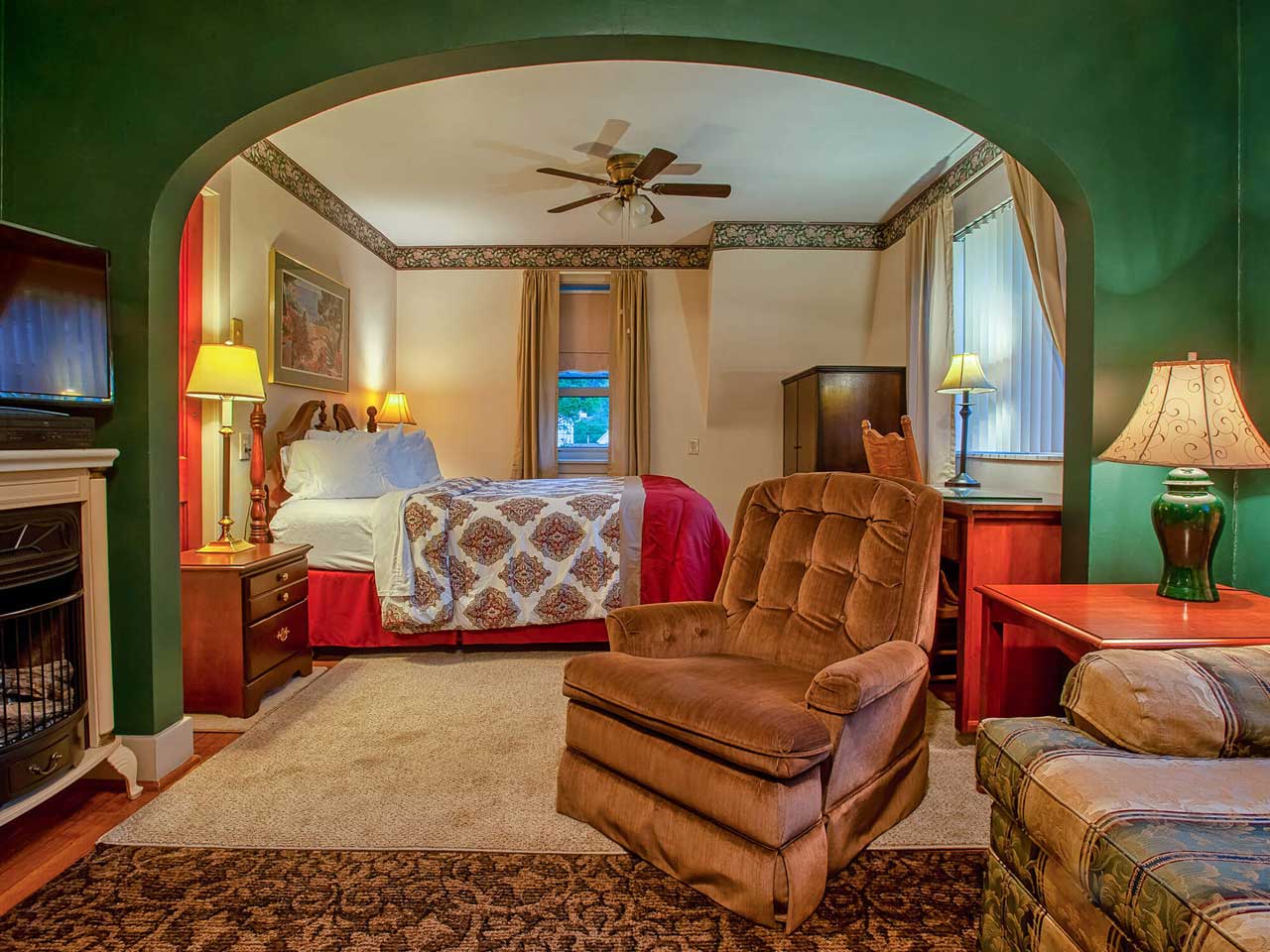 Master Bedroom - Inn on Maple Street B&B, Pennsylvania